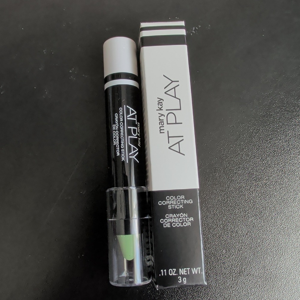 Mary Kay At Play Color Correcting Stick Wipe Out Redness Green 121197 .11oz New